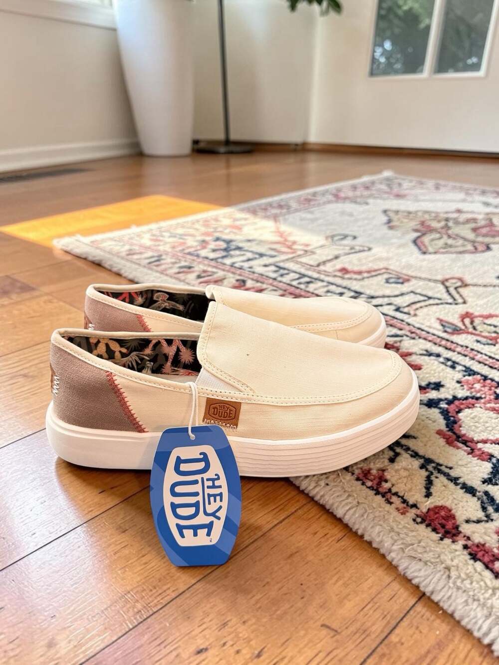 Hey Dude Sunapee W Craft White Linen Floral Slip-On Shoes Sz 8